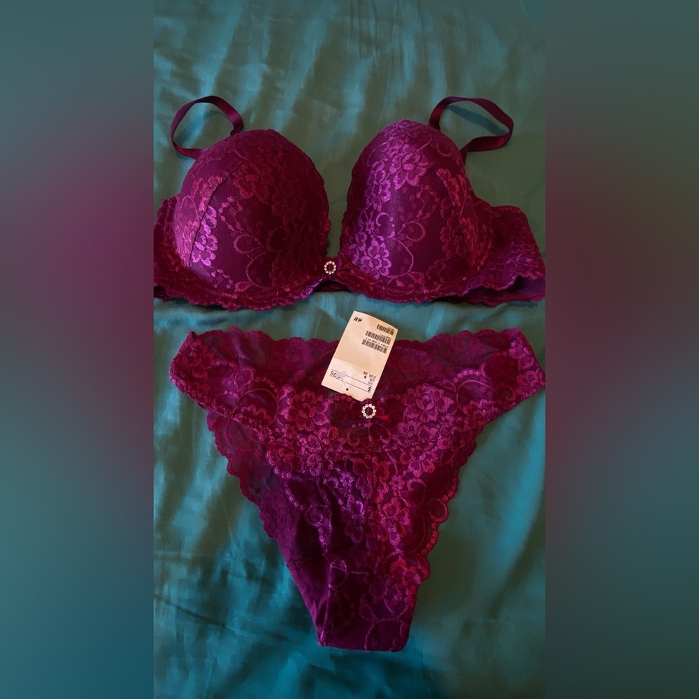 H&M Magenta Bra and Panty set